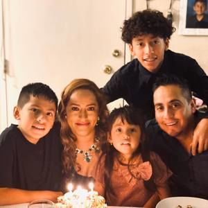 Meet your Posher, Carmina